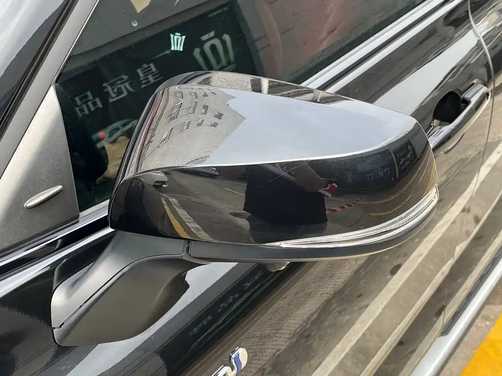 Toyota Crown Kluger — миниатюра 8