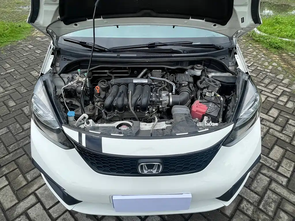 Honda Fit — миниатюра 18