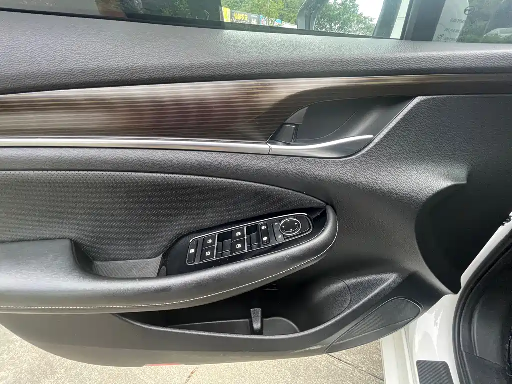 GAC Motor Trumpchi GA6 — миниатюра 11