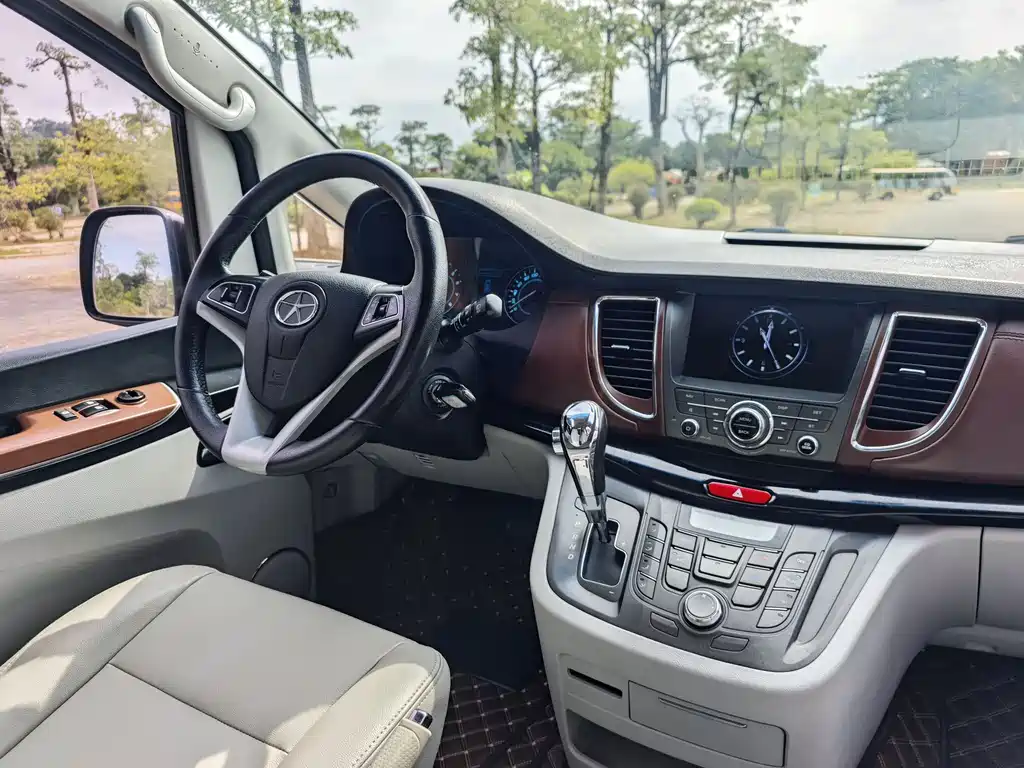 JIANGQI GROUP RUIFENG M5