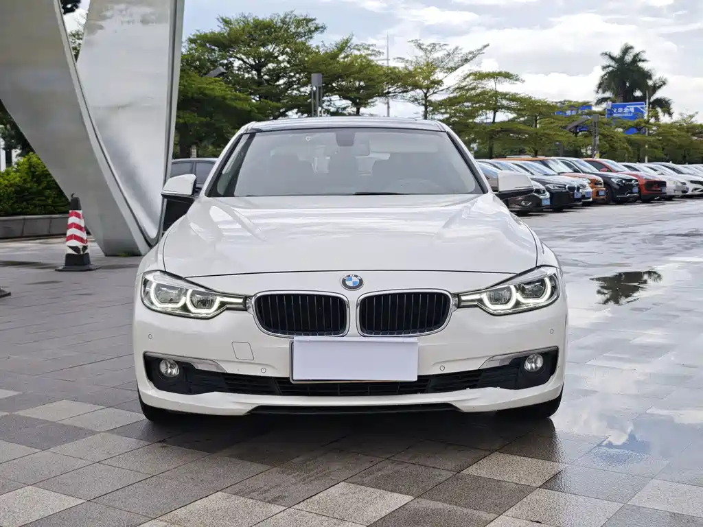 BMW 3 Series — миниатюра 2