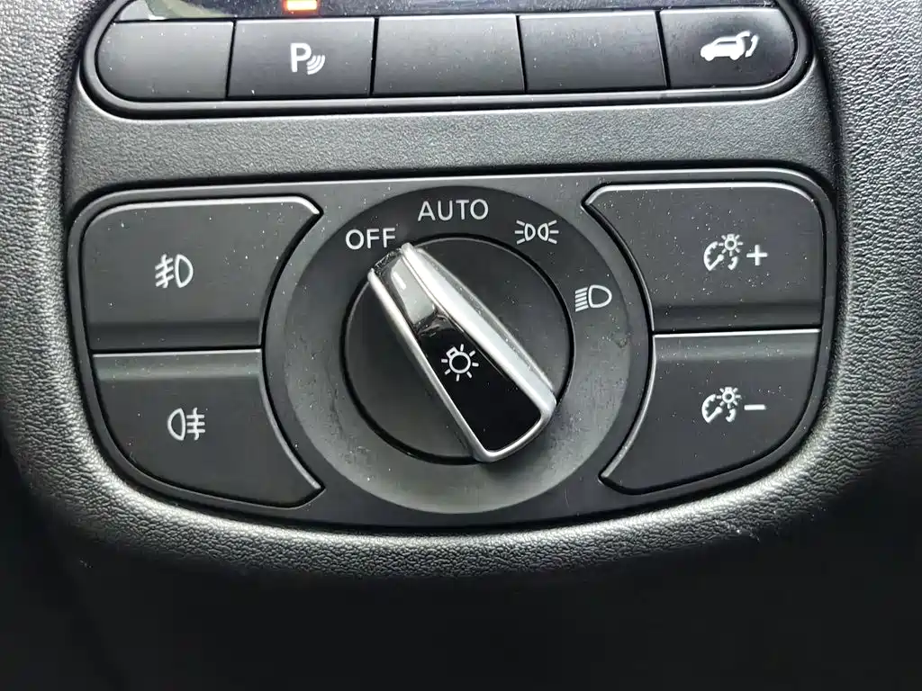 Infiniti QX50 — миниатюра 21