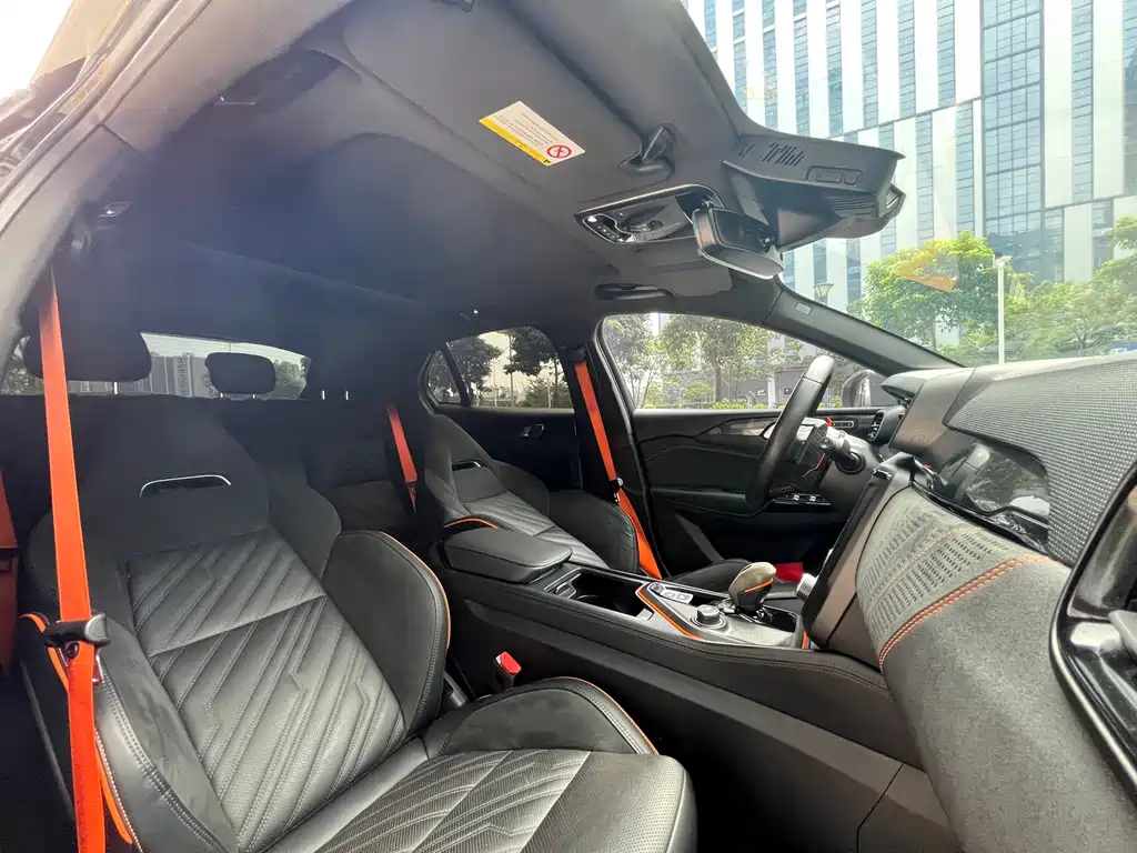 Lynk & Co 02 Hatchback — миниатюра 14