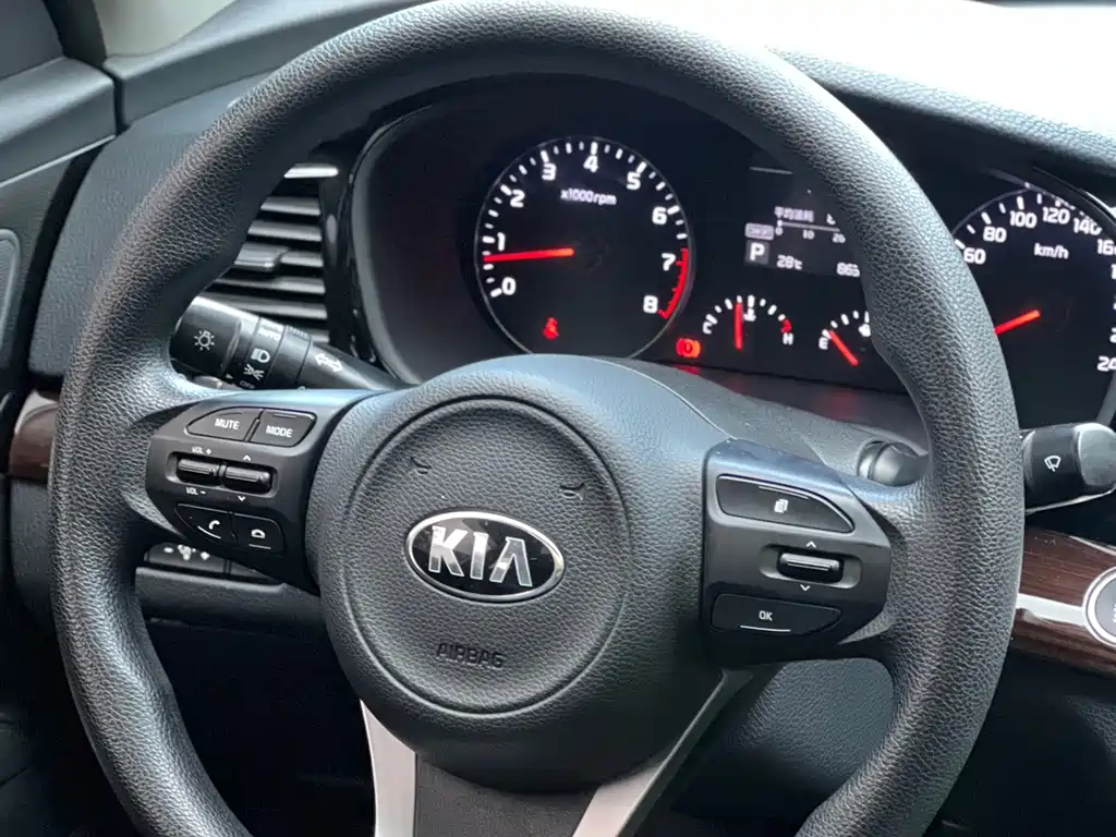 Kia K4 — миниатюра 12