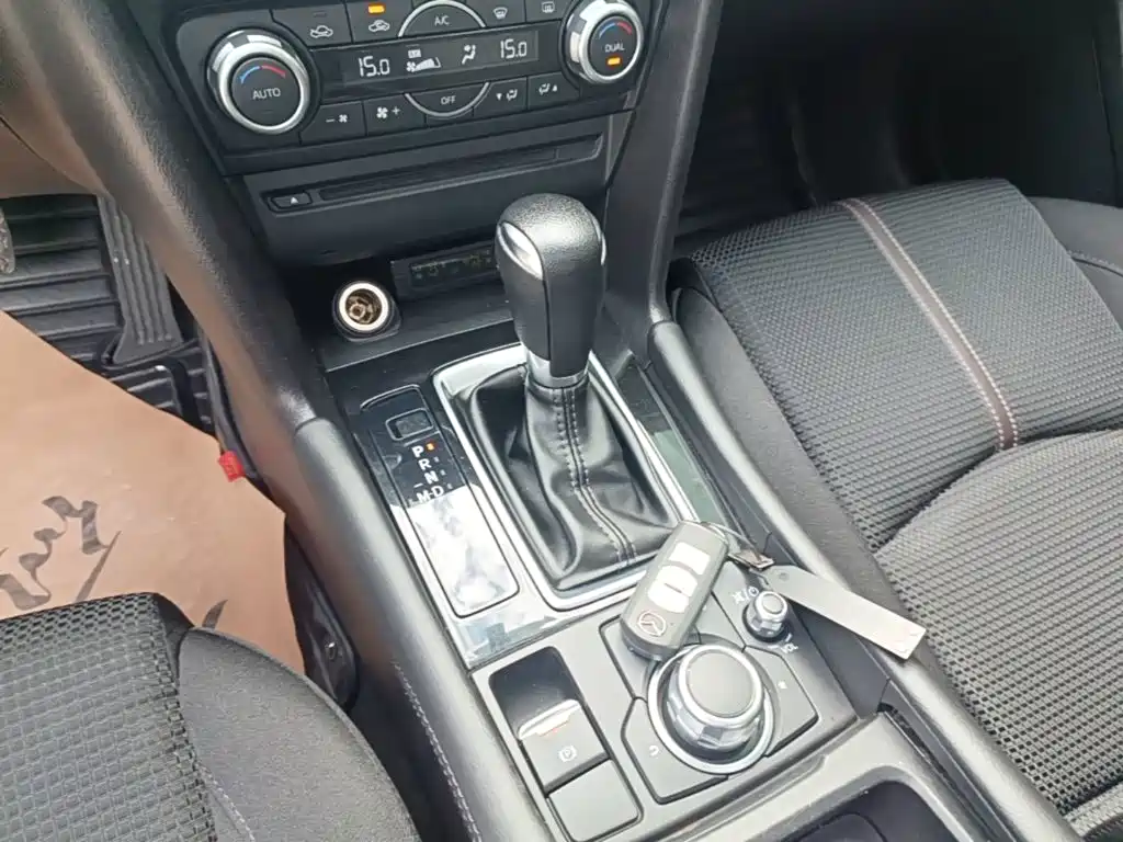 Mazda 3 Axela — миниатюра 14