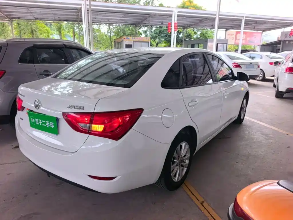 Buick Excelle — миниатюра 7