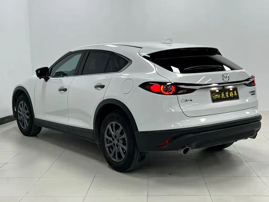 MAZDA CX 4