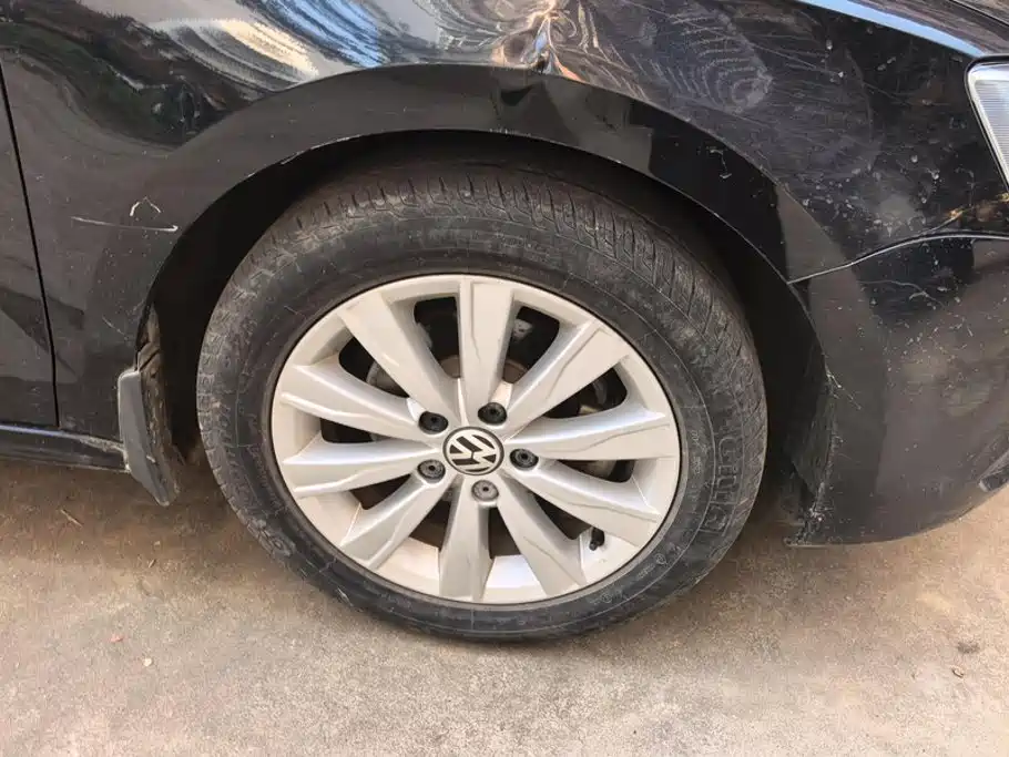 Volkswagen Sagitar — миниатюра 6