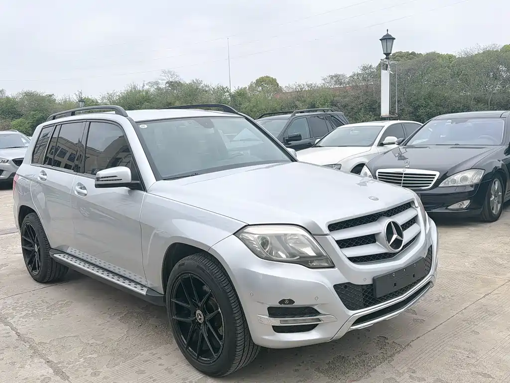 Mercedes-Benz GLK-Class 2012