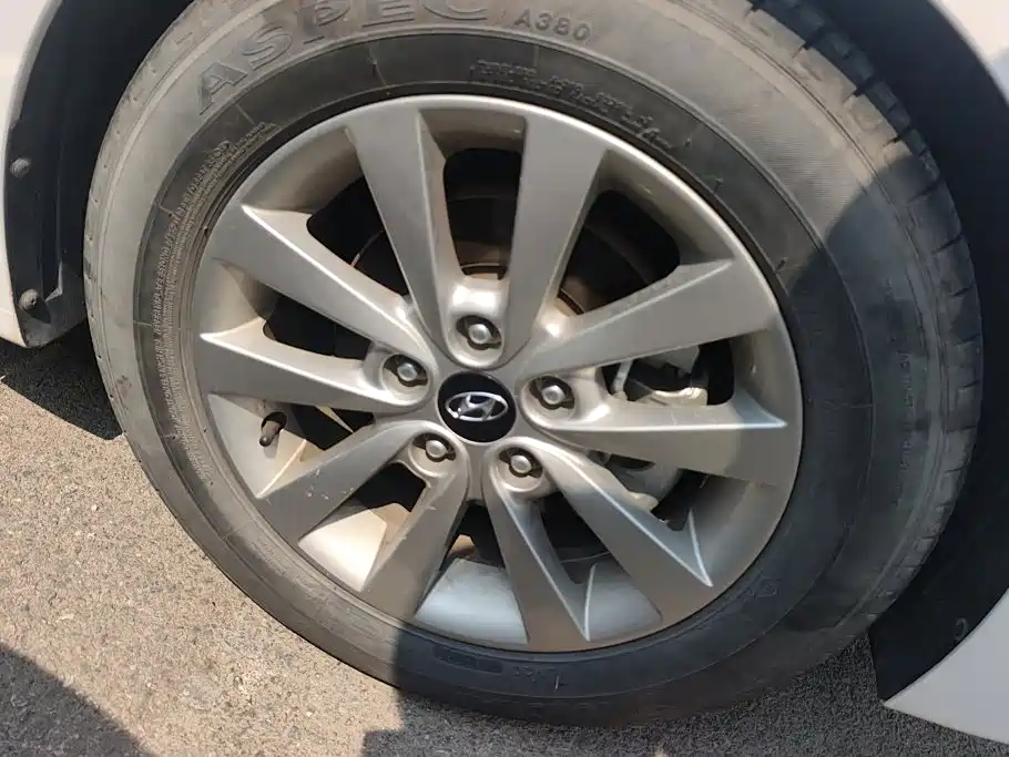 Hyundai Mistra — миниатюра 6