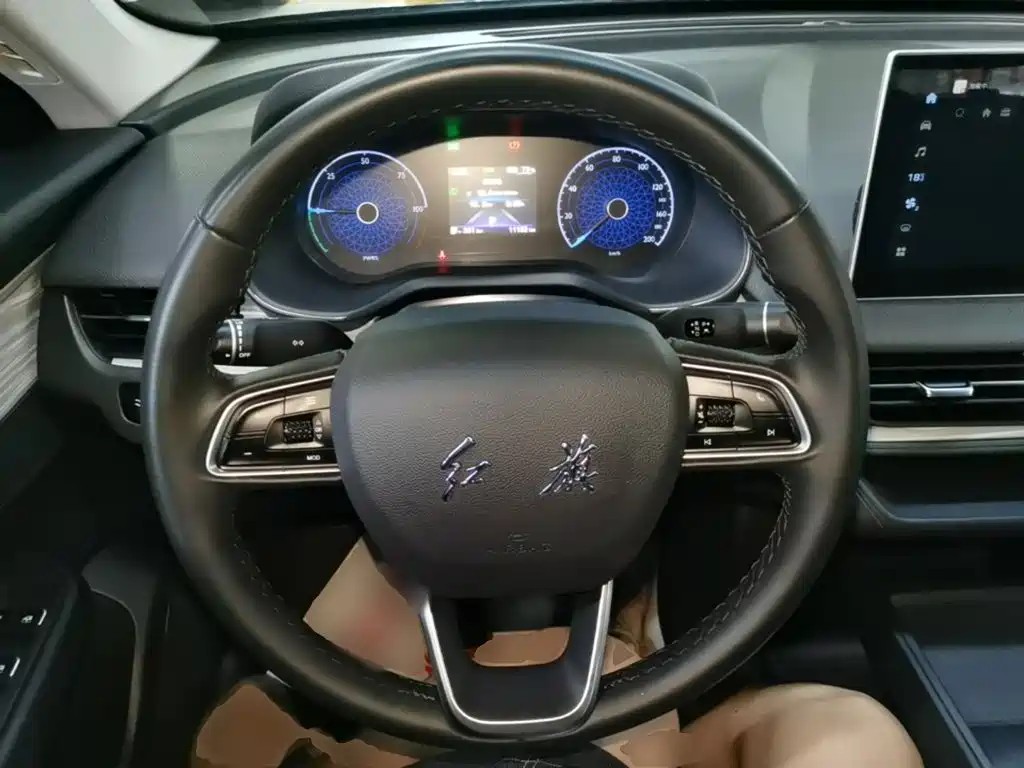 Hongqi Hongqi E-QM5 — миниатюра 11
