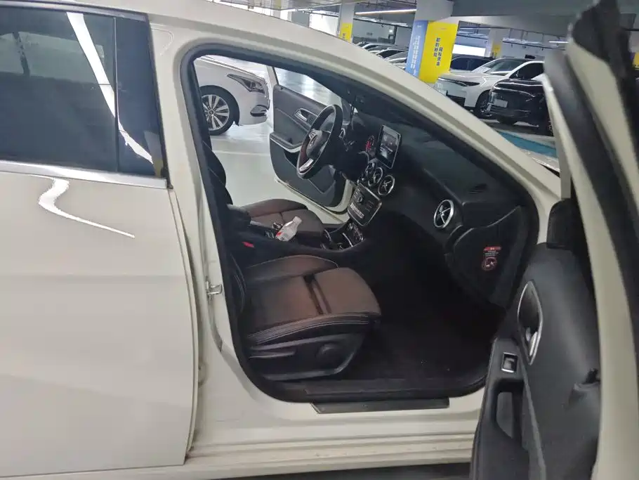 Mercedes-Benz A-Class (Import) — миниатюра 8
