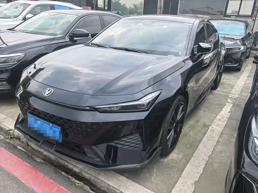 Changan UNI-V 2024