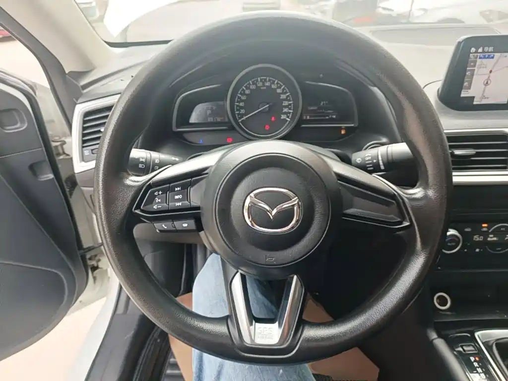 Mazda 3 Axela — миниатюра 11