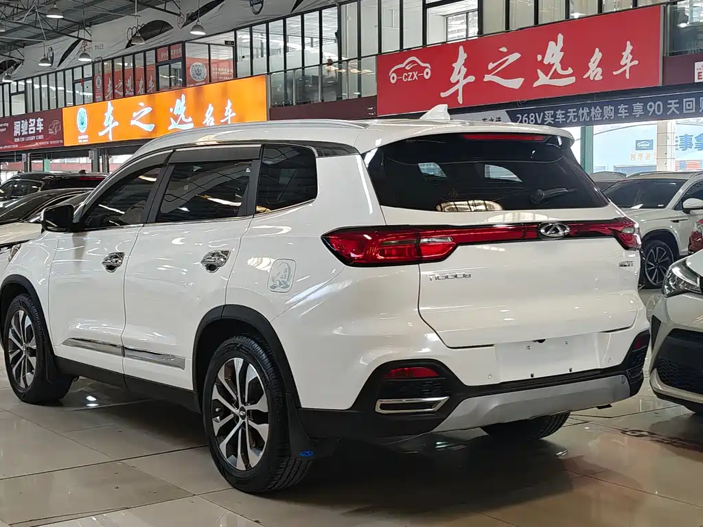 CHERY TIGGO 8