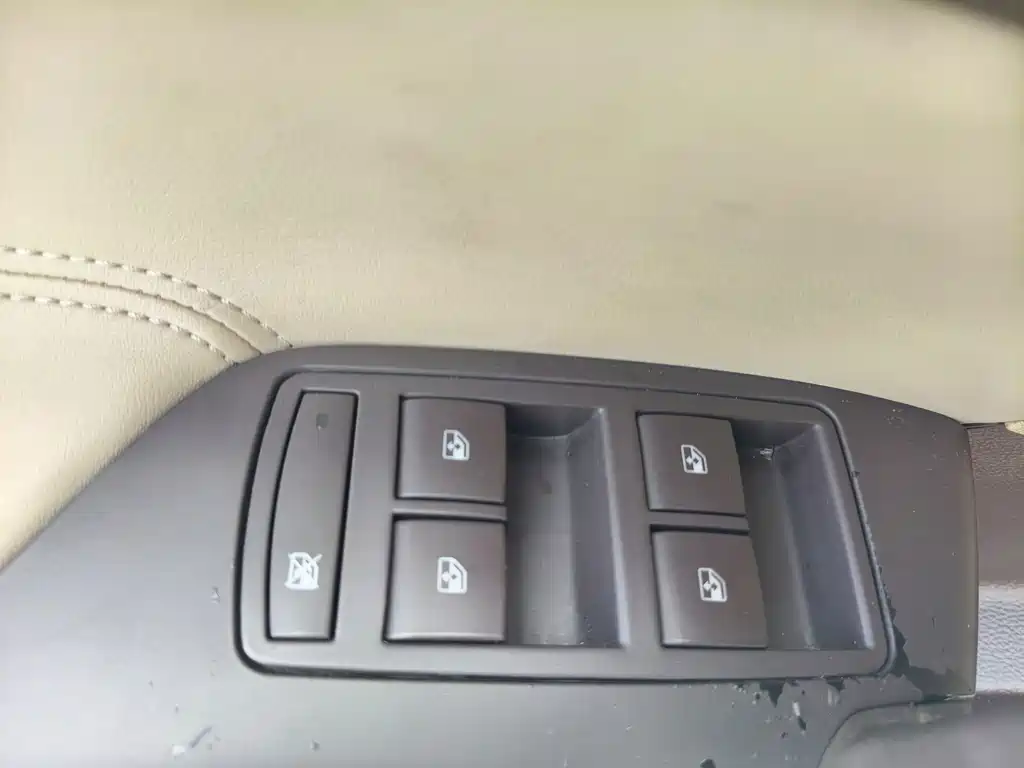 Buick Regal — миниатюра 16