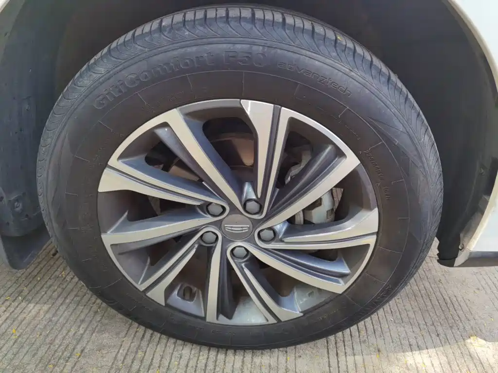 Geely Vision X6 — миниатюра 8