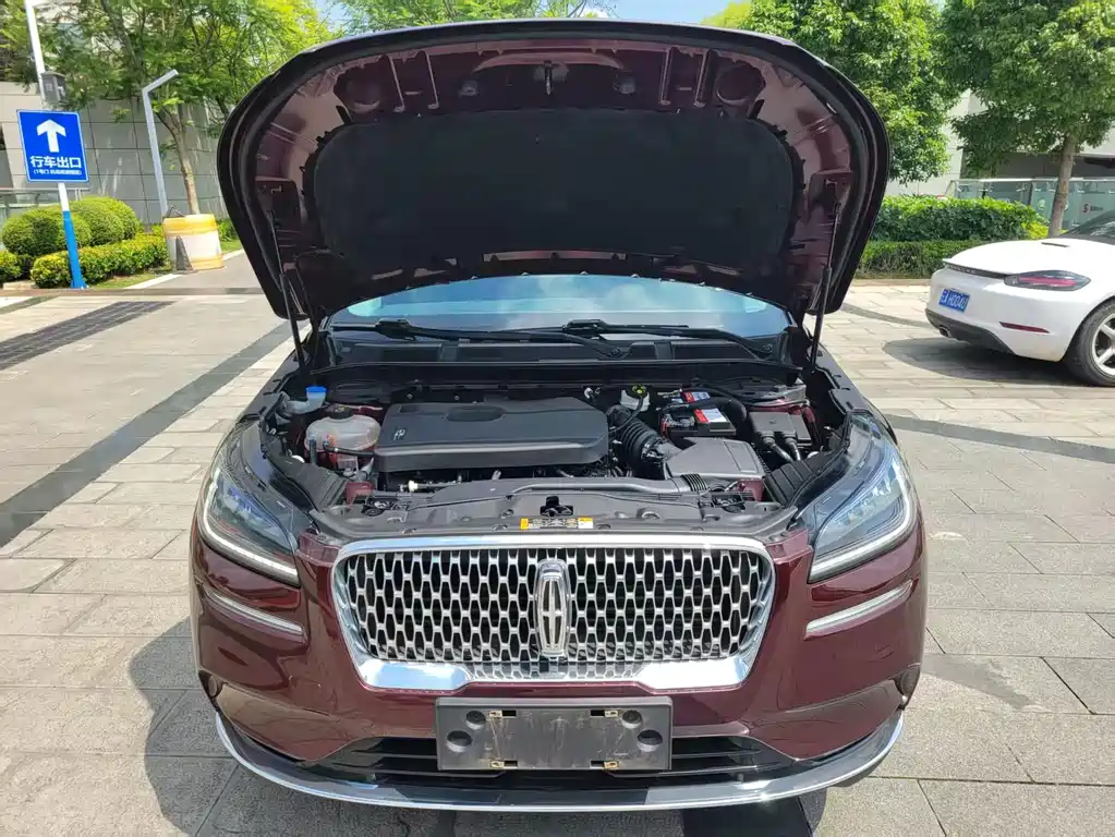 Lincoln Corsair — миниатюра 10