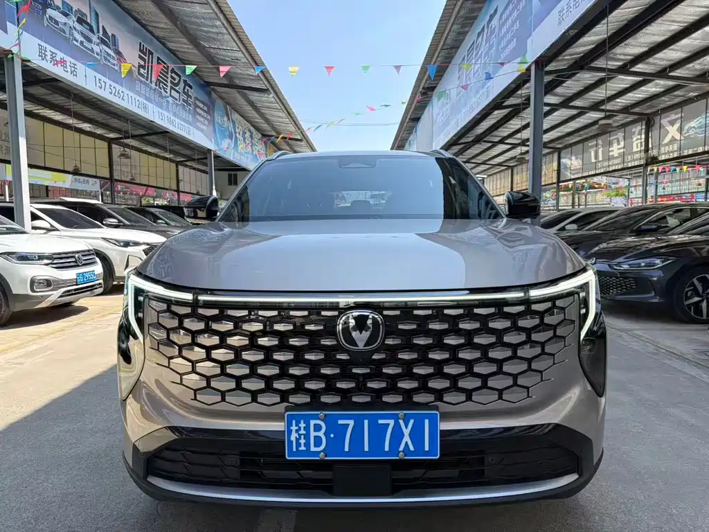 Changan CS55PLUS PHEV — миниатюра 2