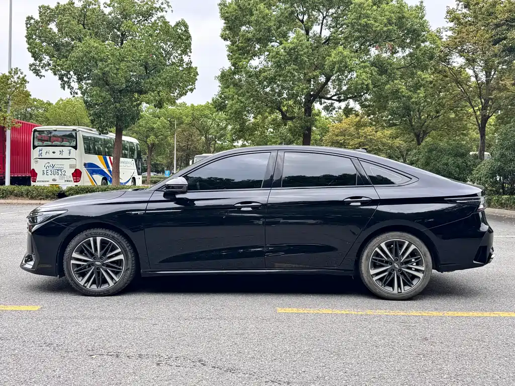 Chery Arrizo 8 — миниатюра 4
