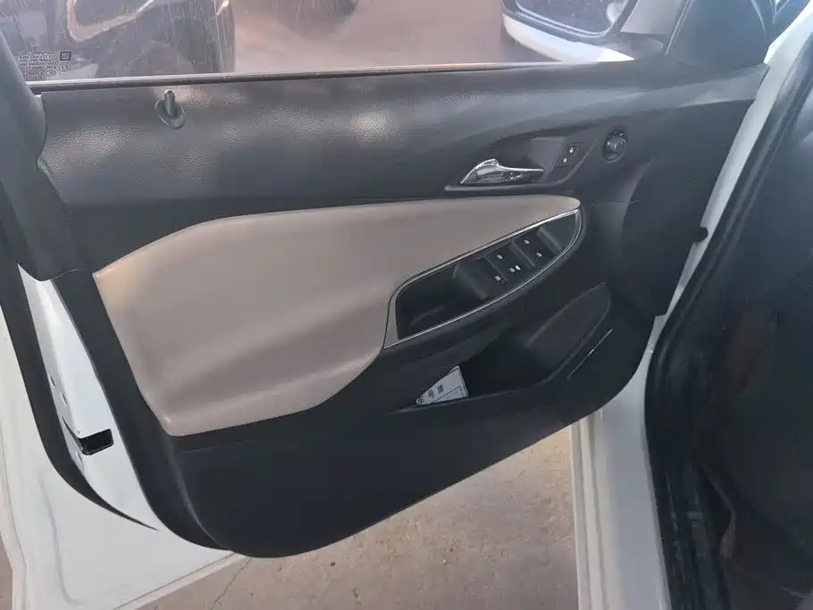 Chevrolet Cruze — миниатюра 7