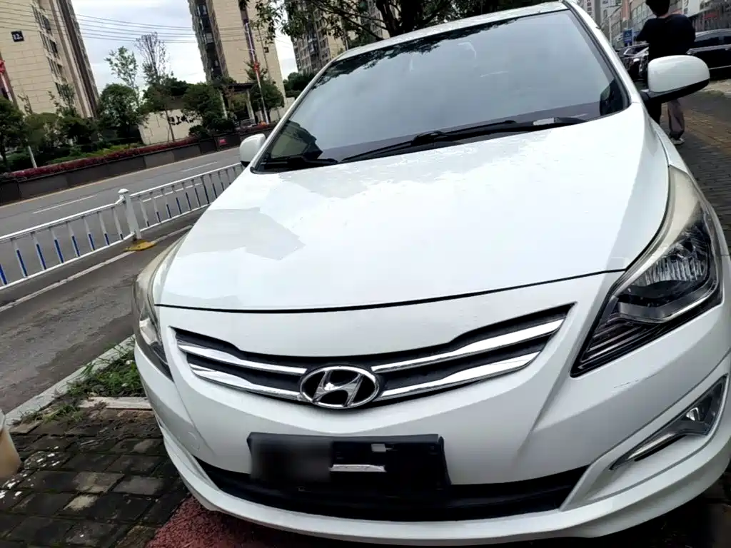 Hyundai Verna — миниатюра 3