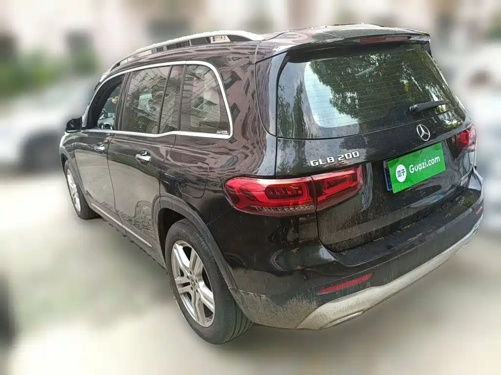 Mercedes-Benz GLB — миниатюра 4