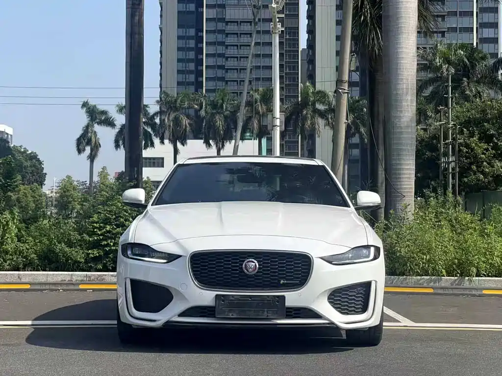 Jaguar XEL — миниатюра 2