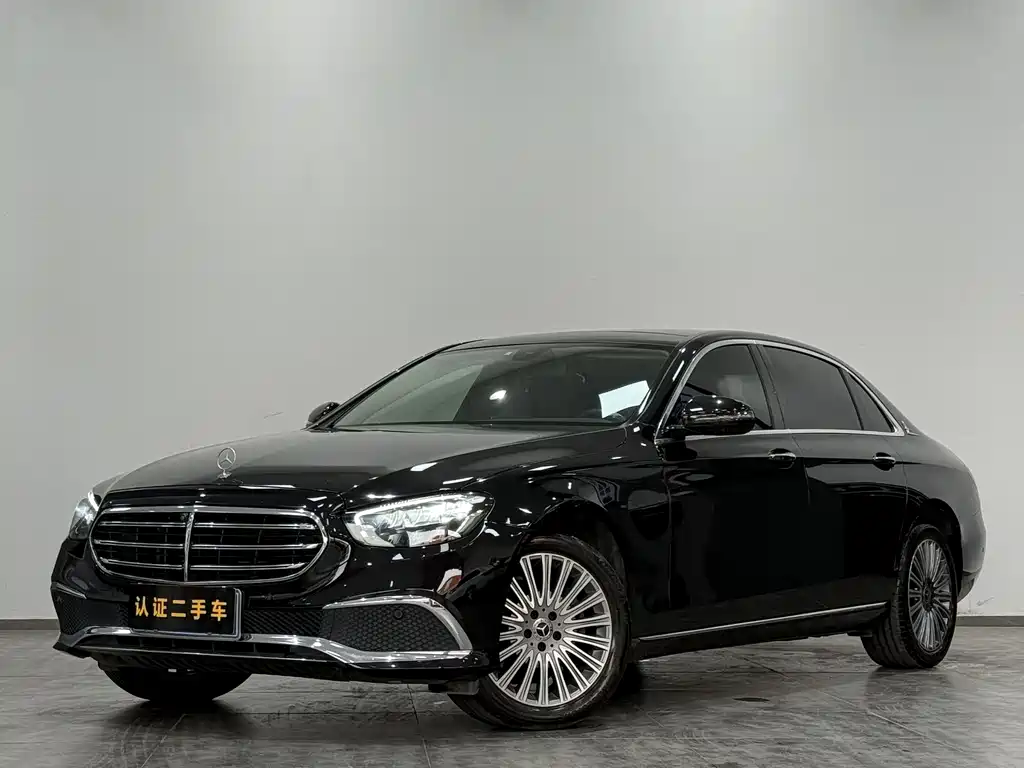 Mercedes-Benz E-Class 2022