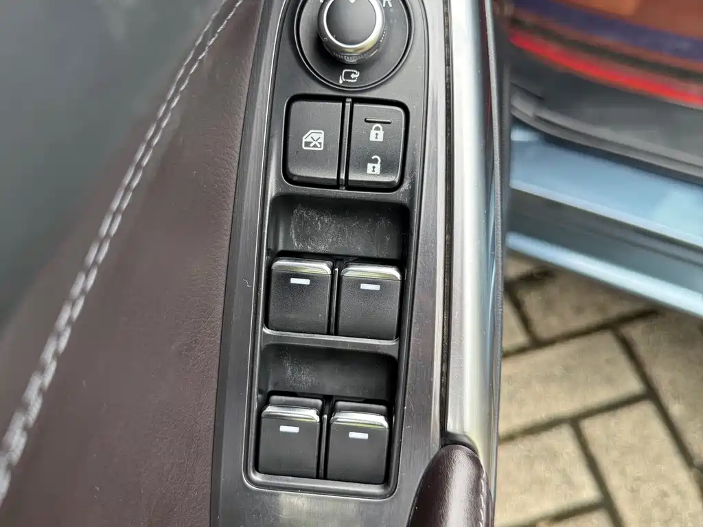 Mazda Atenza — миниатюра 13
