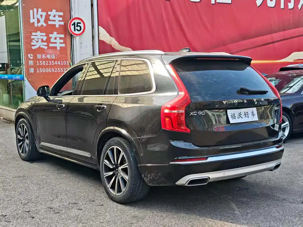 Volvo XC90 — миниатюра 6
