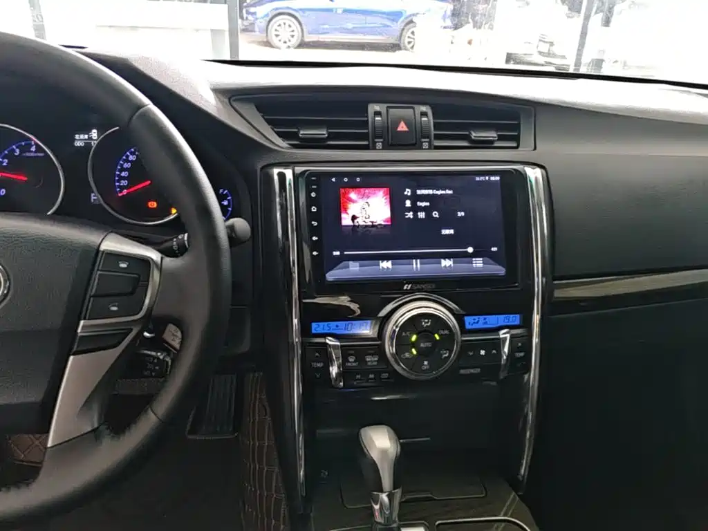 Toyota Reiz — миниатюра 13