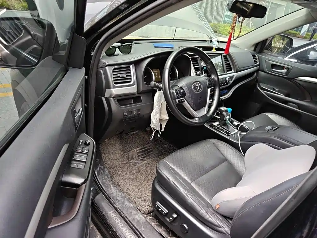 Toyota Highlander — миниатюра 12