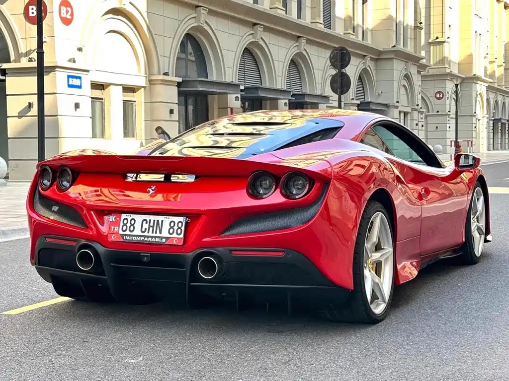 Ferrari F8 — миниатюра 9