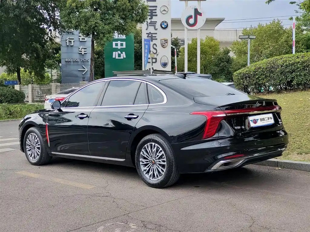 Hongqi H5 2025 1.5T DCT