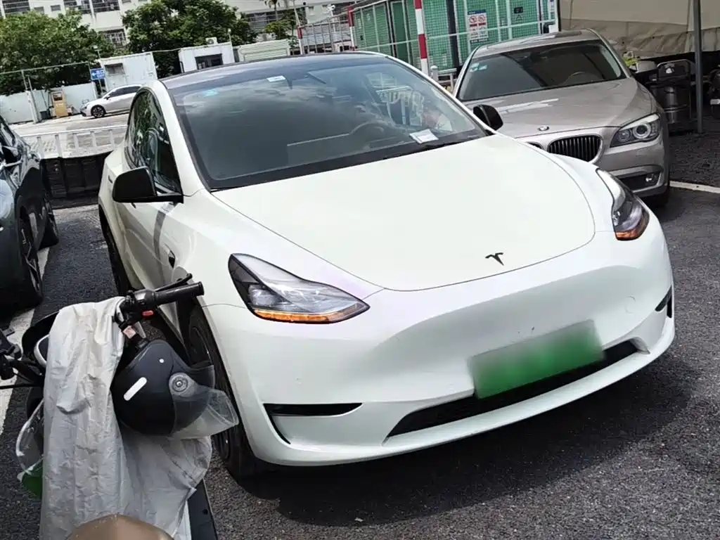 Tesla Model Y 2021 3D7