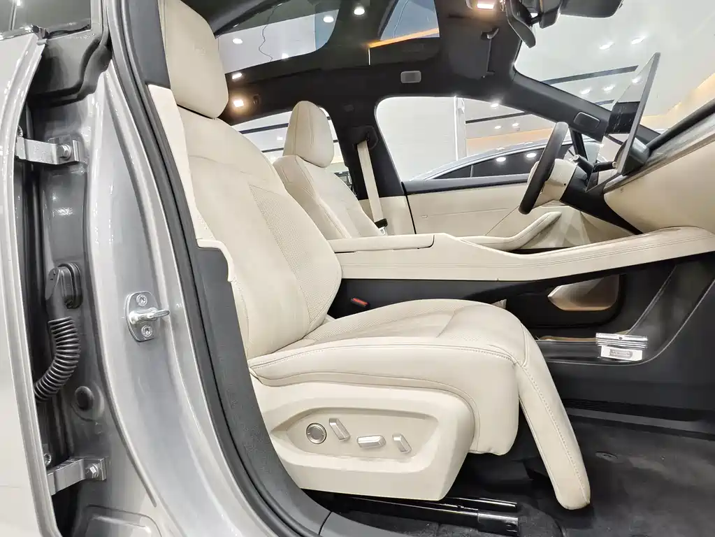 Onvo L60 2025 60kWh