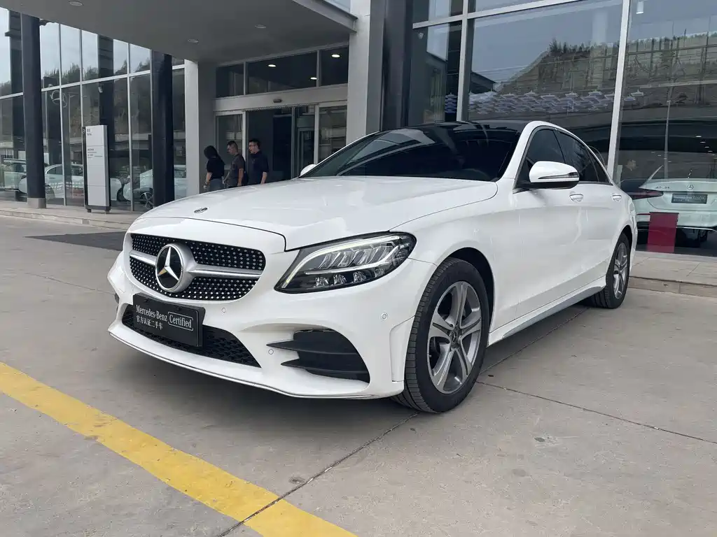 Mercedes-Benz C-Class 2021