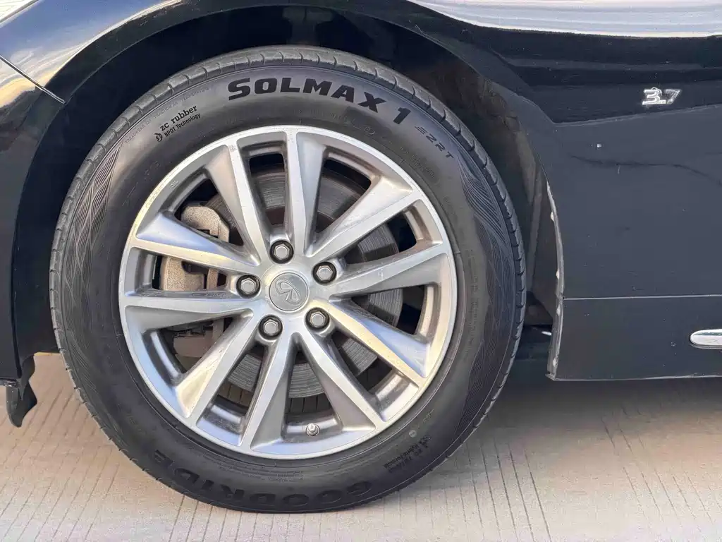 Infiniti Q50L — миниатюра 21