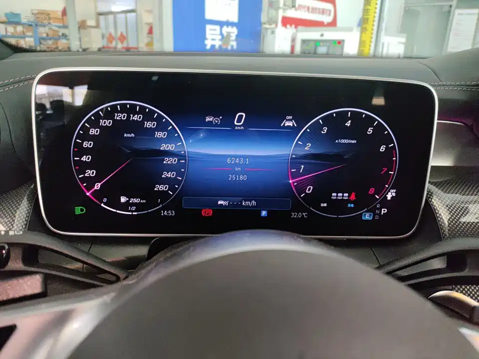 Mercedes-Benz GLC — миниатюра 27