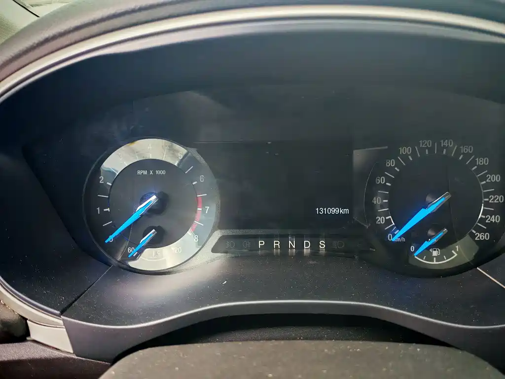 Ford Mondeo — миниатюра 12