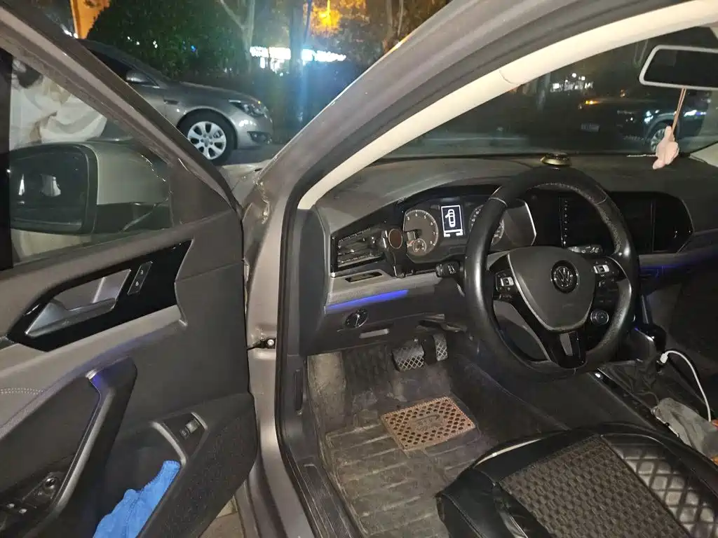 Volkswagen Sagitar — миниатюра 12