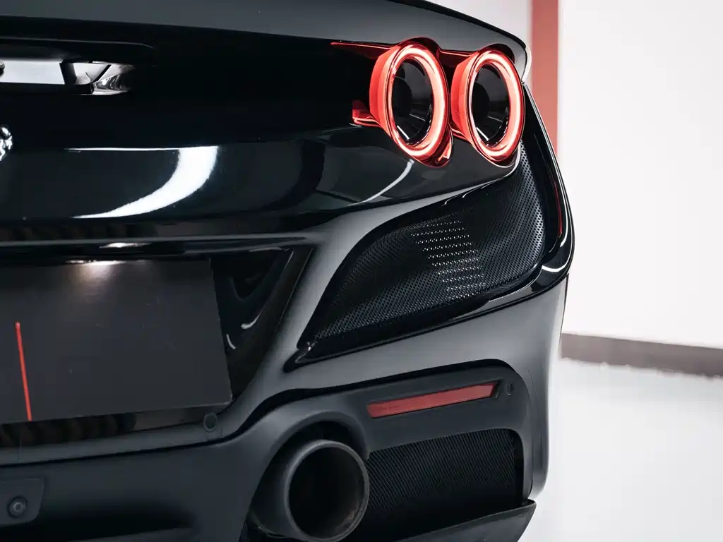 Ferrari F8 — миниатюра 25