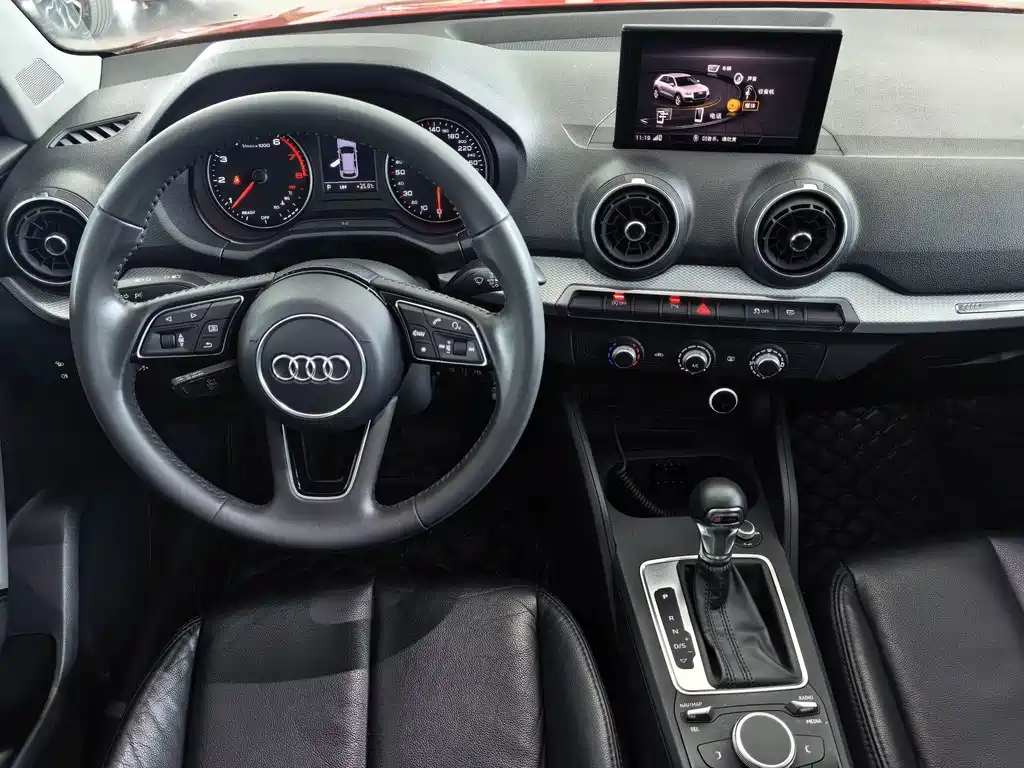Audi Q2L — миниатюра 10