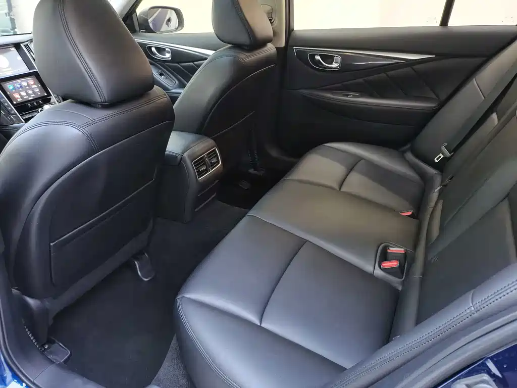 Infiniti Q50L — миниатюра 9