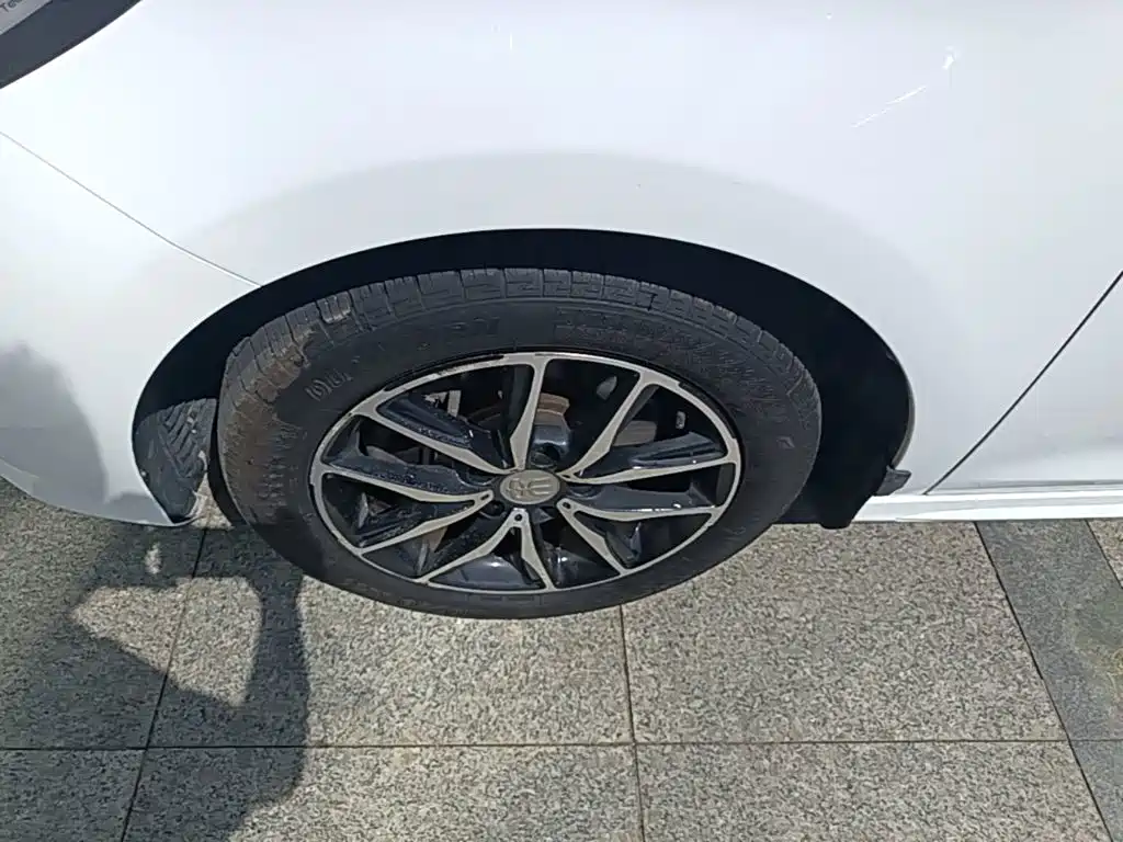 BYD MAX — миниатюра 23