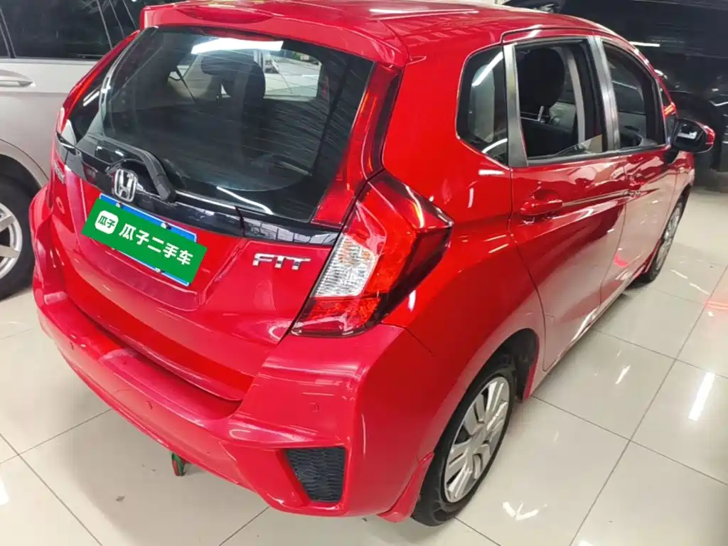 Honda Fit — миниатюра 7
