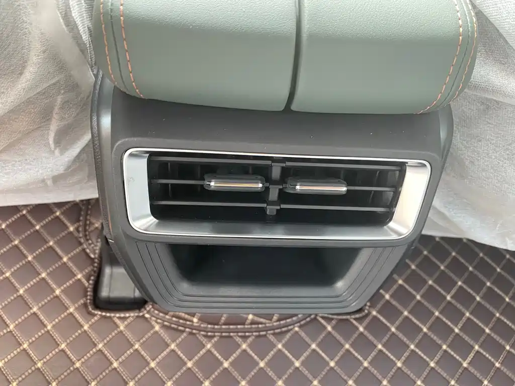 Geely Haoyue L — миниатюра 9