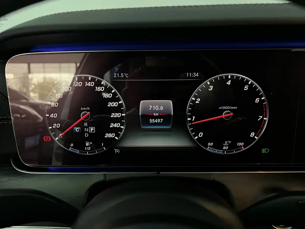 MERCEDES-BENZ E CLASS