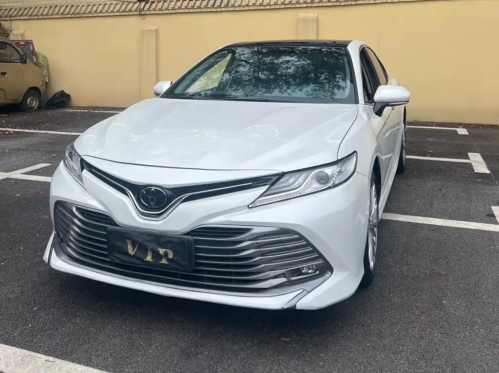 Toyota Camry 2021